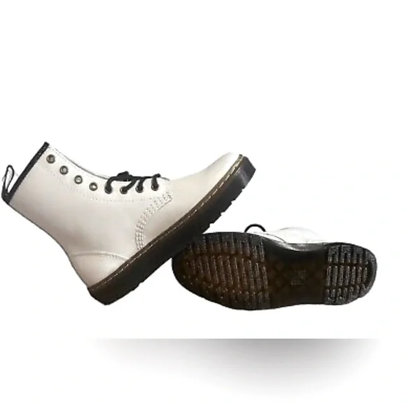 💚💚🌼NWOT DR.MARTENS WOMENS ZAVALA FLAT COMBAT CASUAL FALL WINTER BOOT - Picture 4 of 11